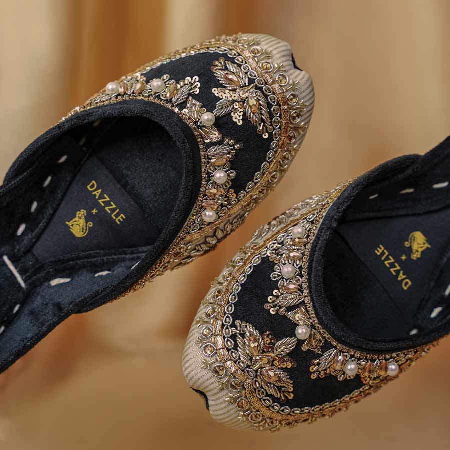 Azal (Black)