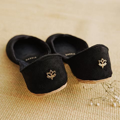 Riva (Black)